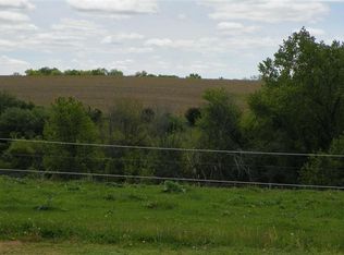 S Vel Terra Rd, Elizabeth, IL 61028