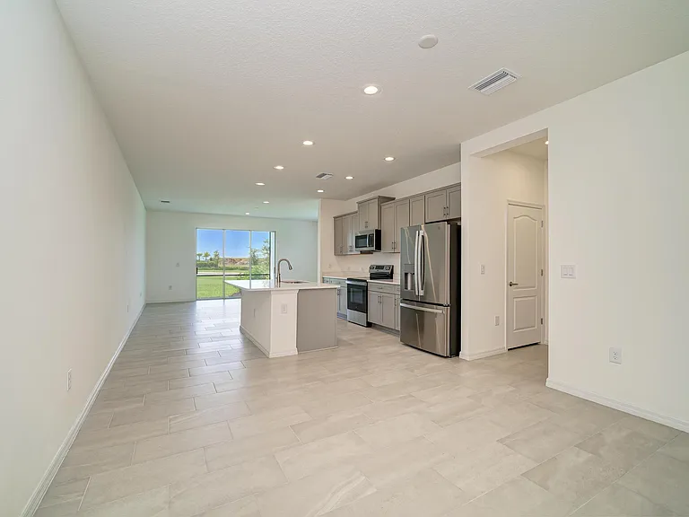 2206 Washington Palm Ct — Photo 15