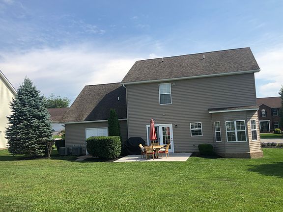 5th image of 330 Windsor Dr