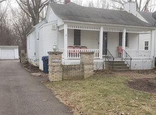 23749 Frank St, North Olmsted, OH 44070