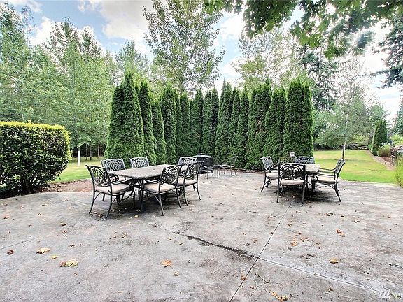 4th image of 1907 96th Avenue Ct E
