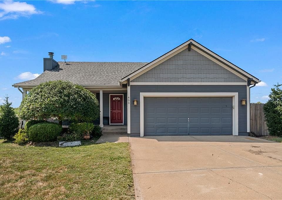 1st image of 400 Aspen Ln