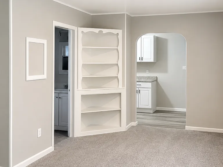 1362 Shawview Ave — Photo 8