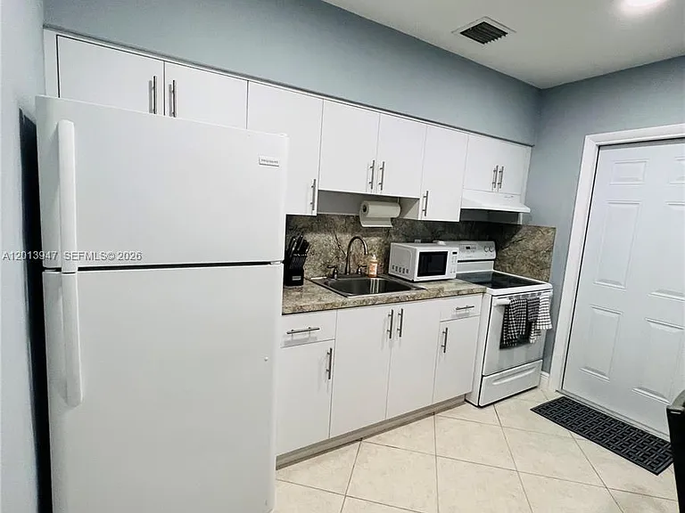 280 NW 55th St #282 — Photo 16