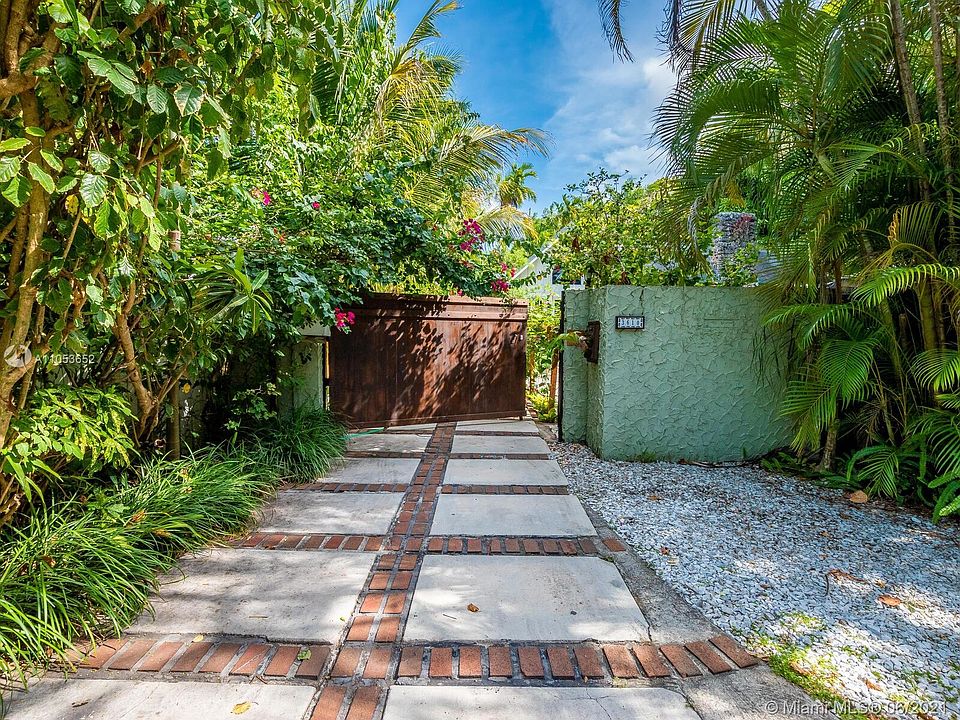 1st image of 3610 Royal Palm Ave