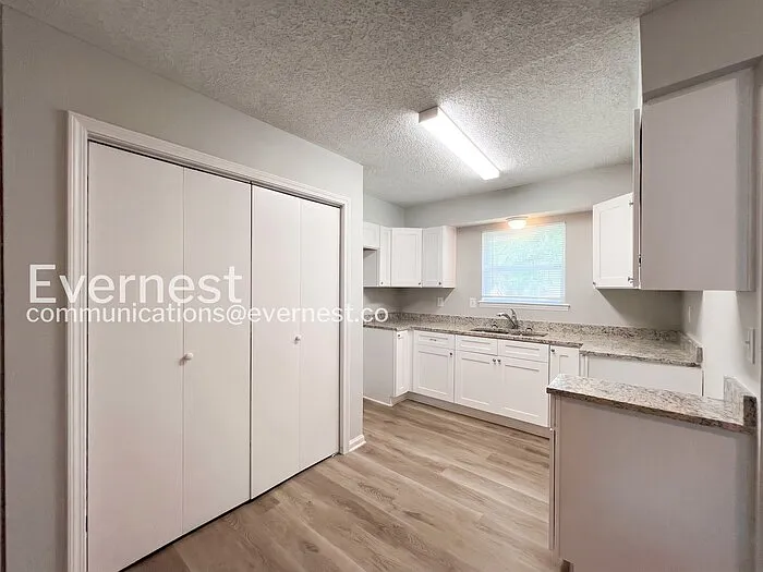 5099 Corkwood Dr — Photo 5