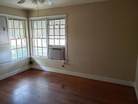 4th image of 1037 Tillman Dr