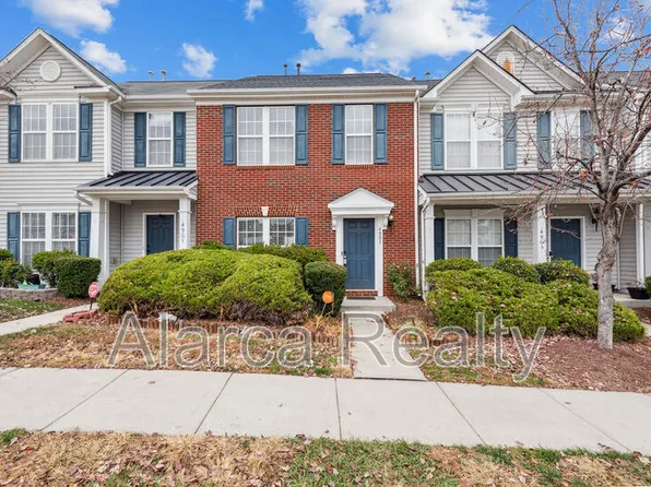 4903 Sunburst Ln, Charlotte, NC 28213