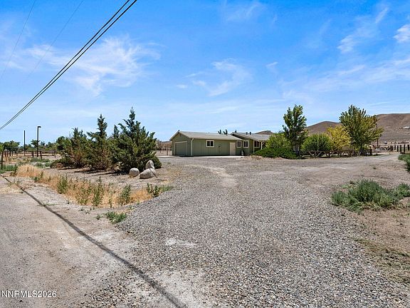 3rd image of 1165 Rancho Rd