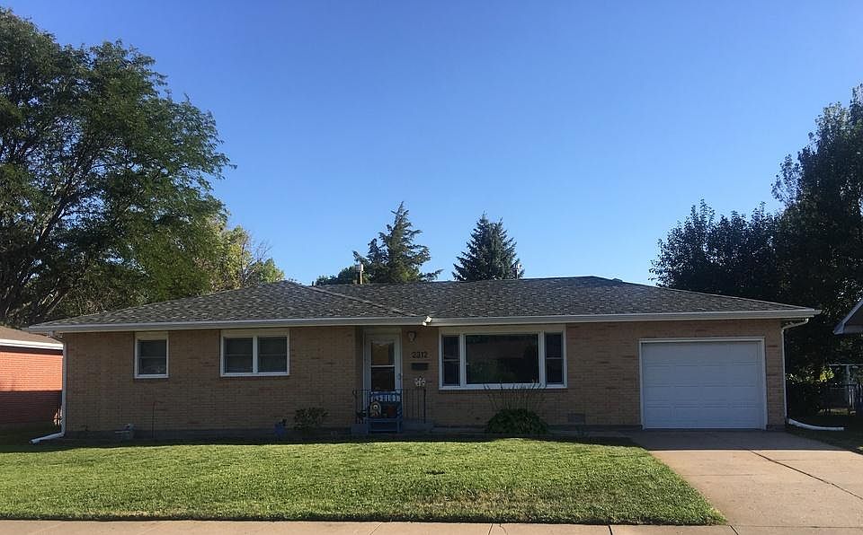 1st image of 2312 W D St