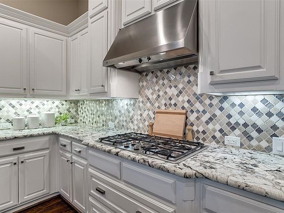 5th image of 4551 Crossvine Dr