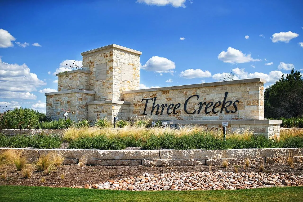 4 bed, 1568 sqft, $1,850 — Photo 1