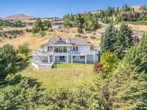 27 Knowles Heights Lane, Wenatchee, WA 98801