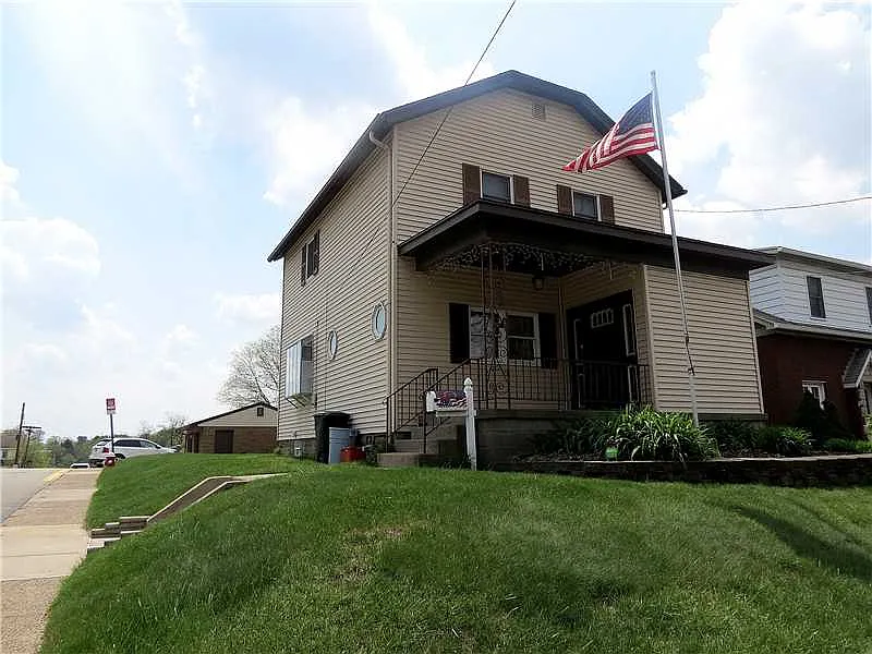 357 Highland Ave photo 1