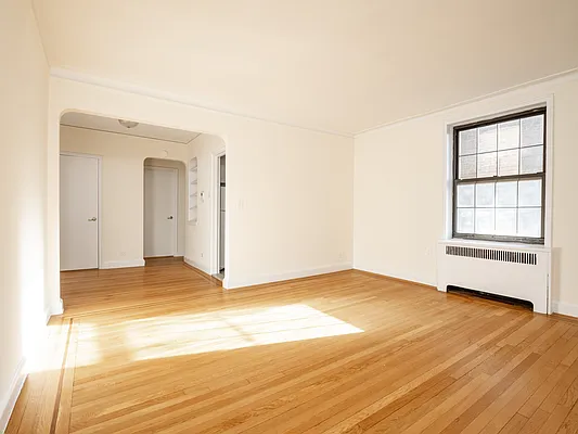 Rented by City Connections Realty | media 16