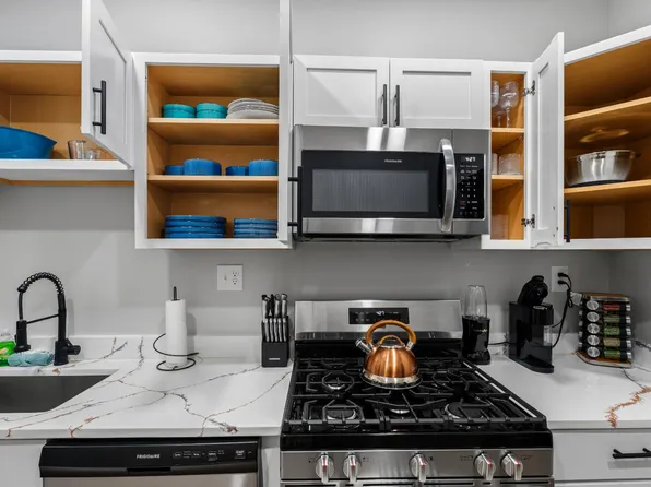 3022 Auchentoroly Ter, Baltimore, MD