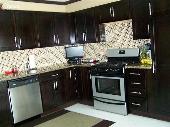 5th image of 9050 Meltrica Ave