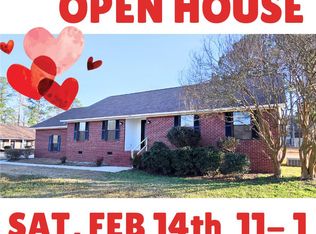 1120 E 3rd St SE, Magee, MS 39111