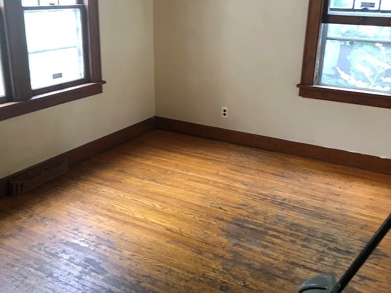 1073 W Packard St — Photo 5