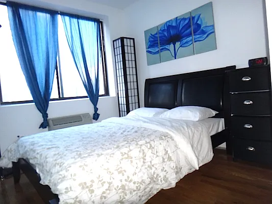 Rented by KVNY Soho | media 70