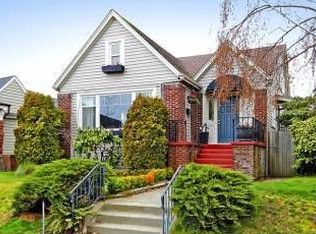 7411 Keen Way N, Seattle, WA 98103