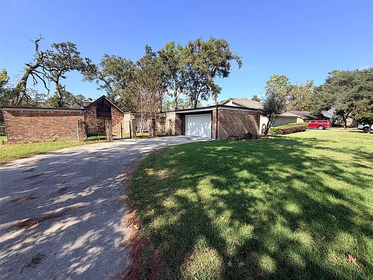 1607 Chestnut Ridge Rd — Photo 21