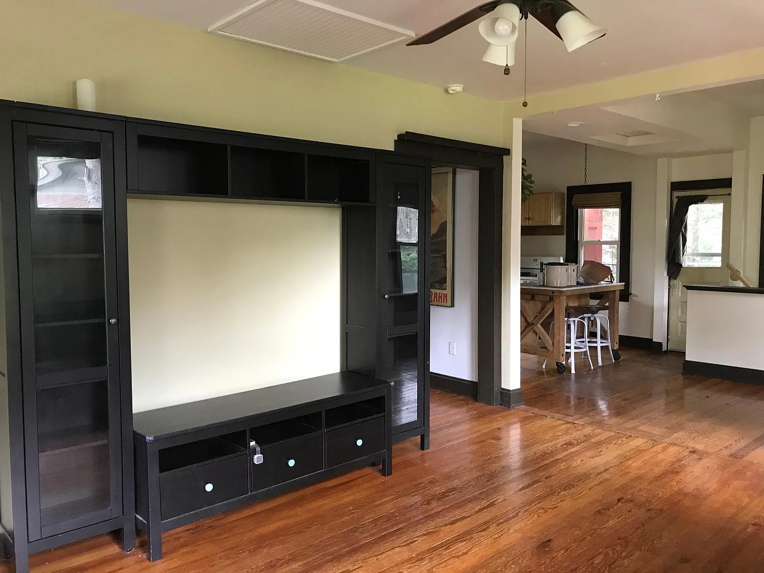 1 bed, 736 sqft, $1,800 — Photo 4