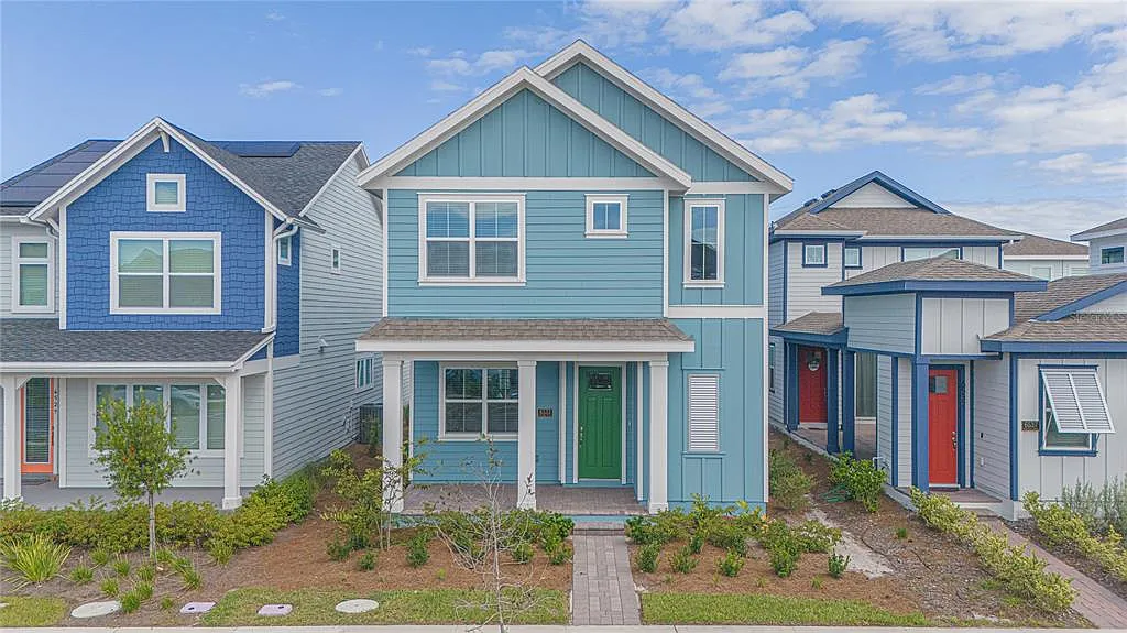 3 bed, 2.5 bath, 2410 sqft, $2,700 — Photo 1