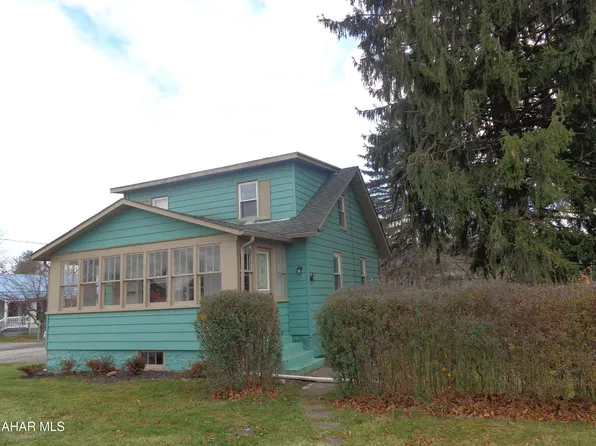 711 N 7th St, Bellwood, PA 16617