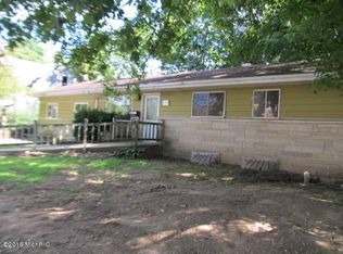 206 Millard St, Three Rivers, MI 49093