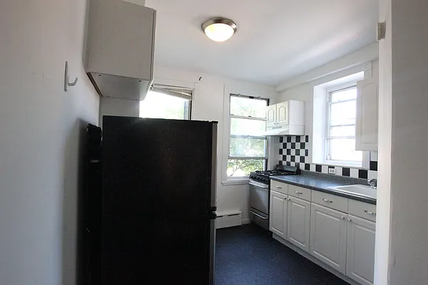 Rented by Bedford 6 Real Estate | media 13
