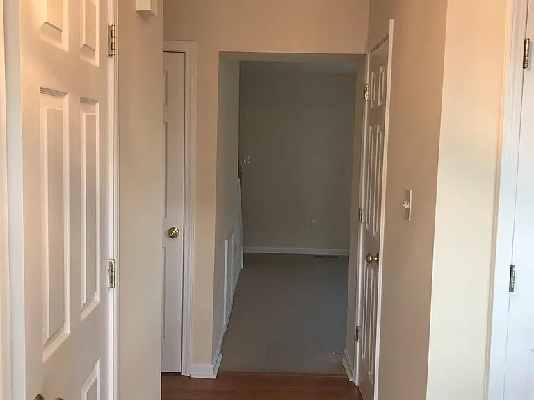 1169 Commercial Ct — Photo 5