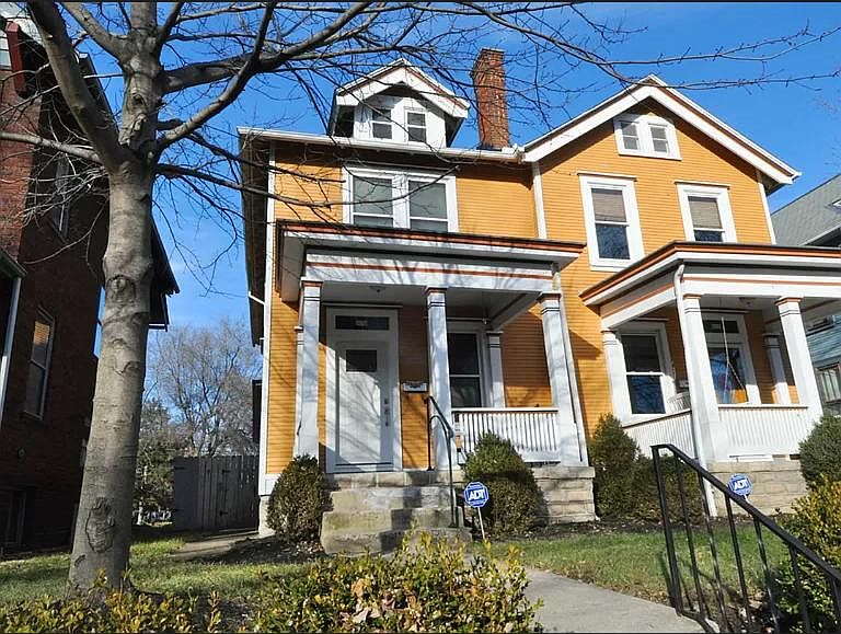 1st image of 476 Vermont Pl #476