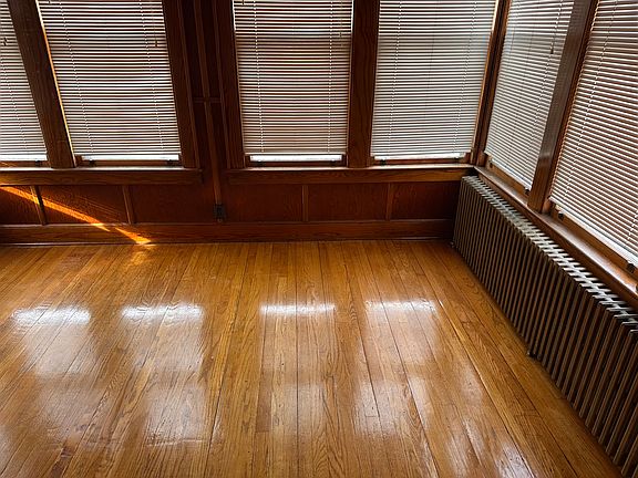 3rd image of 49 N Pine Ave #2