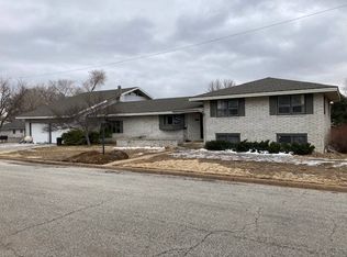 810 W Woodsfield St, Norton, KS 67654