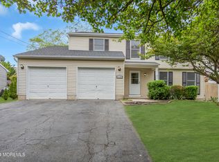 119 Gunning River Rd, Barnegat, NJ 08005