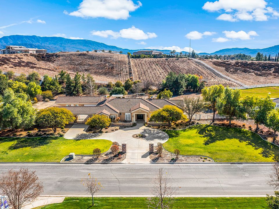 1st image of 32789 Avenida Lestonnac