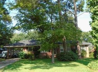 38 S Wood St, Hawkinsville, GA 31036