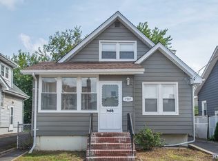 15-07 Raymond St, Fair Lawn, NJ 07410