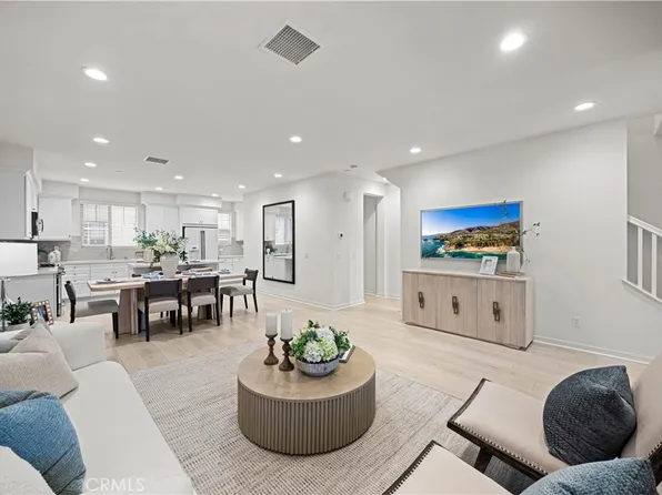207 Essex Ct, Tustin, CA 92780