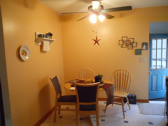 4th image of 1399 Dietz Ave