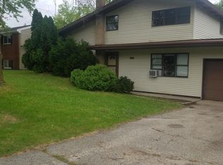 5027 Ten Mile Rd NE, Rockford, MI 49341