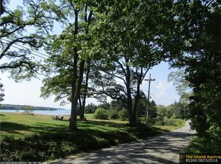 51 Dow Rd, Deer Isle, ME 04627