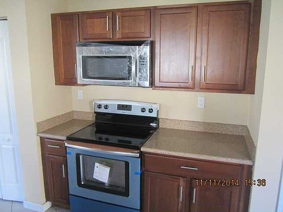 3rd image of 20559 NW 14th Ct