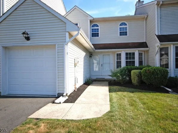 7 Iroquois Trl, Branchburg Twp., NJ 08876