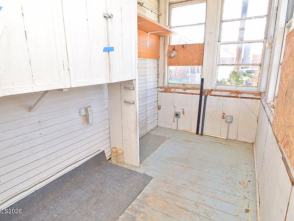 5th image of 127 Cheney St