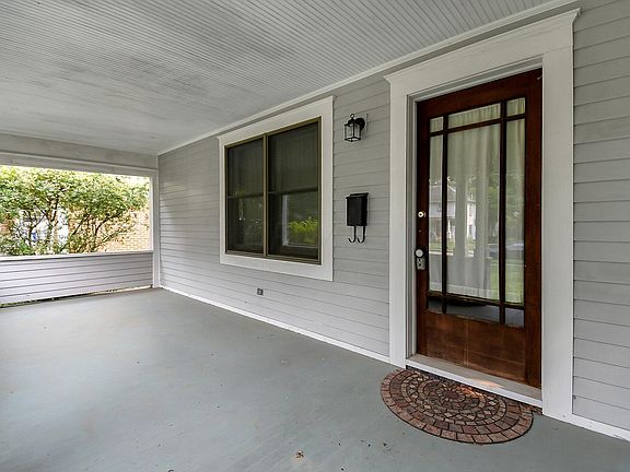 3rd image of 324 Summit St