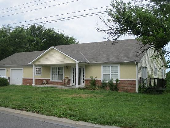 2nd image of 4920 Grandview St