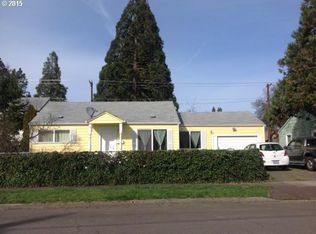2660 E St, Springfield, OR 97477