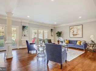 7102 Pomander Ln, Chevy Chase, MD 20815